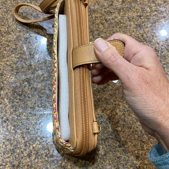 Simply Noelle brand small bag with wrist and shoulder strap. Brand new with tags - Picture 6 of 9